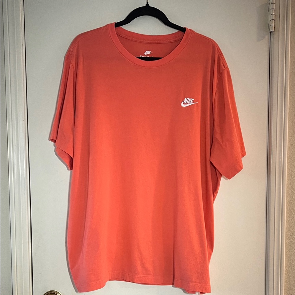 Nike Men’s The Nike Tee 100% Cotton